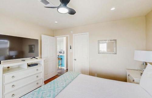 Happy in Margaritaville - Photo 22