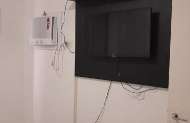 NA BEIRA MAR DE PAJUCARA- EDIF NEO- APARTAMENTO QUARTO E SALA- TEM VARANDA - VISTA LATERAL DO MAR- RUA JULIO PLECH FILHO 60 ESQUINA COM AVENIDA DOUTOR ANTONIO GOUVEIA - CONSUMO ELETRICO É PAGO No CKECK-OUT 1KWH É 1,35 REIAS - Foto 24