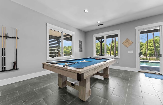 Black Bear & Blue Heron by Avantstay 2 Lakefront Homes, Sleeps 43 Pool, Dock, Theater - Foto 20