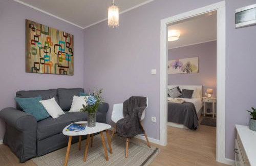 Zlatin Dvor - apartments for 3, terrace, Trogir center, beach at 5-min, BIKE friendly - Foto 12