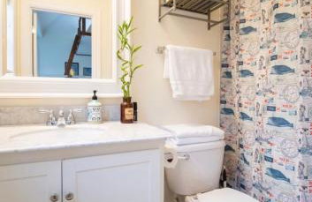 Adorable Cozy House with Parking and Loft! - Foto 13