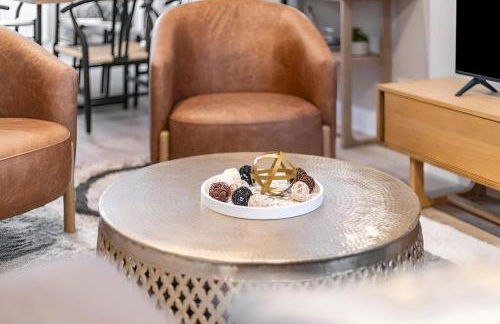 Earthy Elegance Stylish 4BR for Urban Escapes - Foto 34