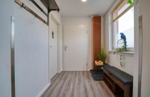 Zuarin Schlossblick - Ganzes Apartment direkt am Schlossgarten von Schwerin mit Dschungel-Feeling - Parkplatz auf Anfrage vorhanden - Foto 24