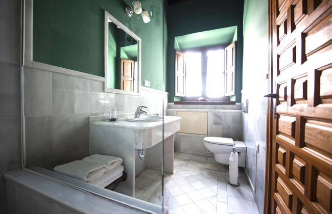 Vista Alhambra Apartamentos - Photo 56