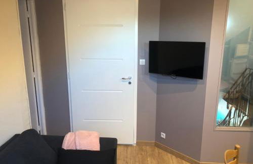 Logement 4 personnes avec piscine intérieure 31 degrés zoo de la FLECHE 24 h du Mans - Photo 16