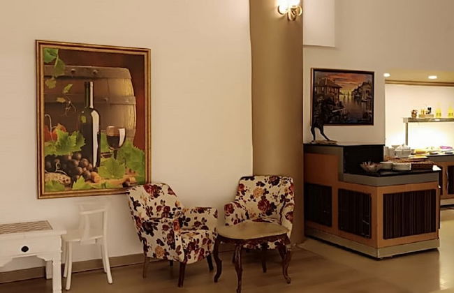 Silver Tower Residence - Photo 57