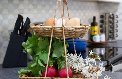 Hidden Gem Farm Homestead Sleeps 12 &Fresh Produce - Photo 3