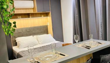 Studio Luxuoso Cama Queen Ar Condicionado e Cozinha Completa - Foto 4