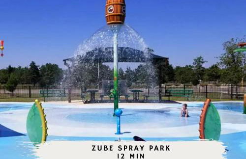 Big Texas Living - Spacious 5-BD with Pool - Foto 58