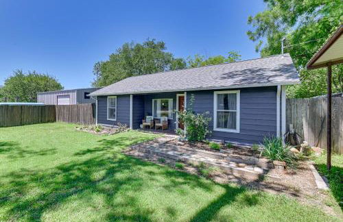 Pet-Friendly Home with 1-Acre Yard in Aubrey - Foto 2