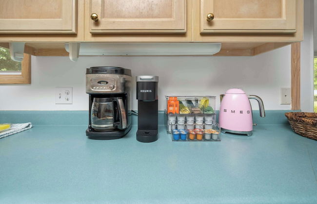 Secluded Waterfront Retreat for 23 Dock, Pets OK - Foto 32