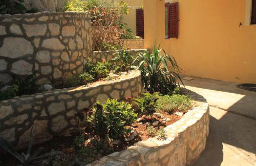 Apartments by the sea Zaklopatica, Lastovo - 8347 - Foto 11