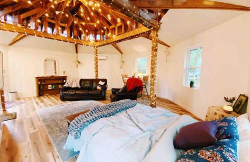 Honeymoon Hollow - Foto 8