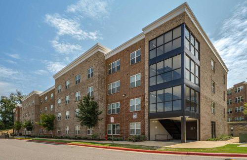 High Cotton - 3BR 3BA Condo Near UA with Pool & Gym - Foto 2