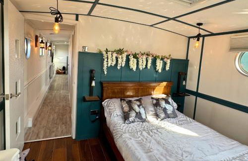 The Swan Flotel - Barton Marina - Foto 13