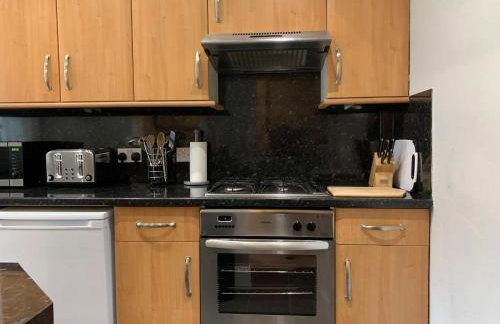 JOIVY Adorable 1 Bed Flat Near West End - Photo 27