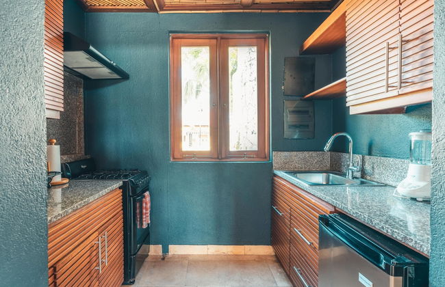 Bungallow With Private Backyard and Pool - Foto 10