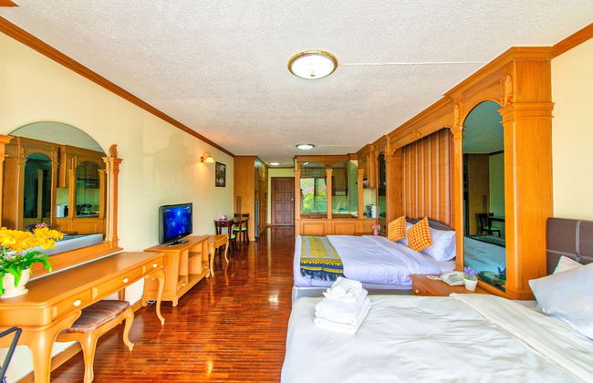 Hillside Plaza & Condotel 4 Downtown - Photo 13