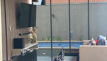 Casa moderna e bem equipada com piscina - Foto 3