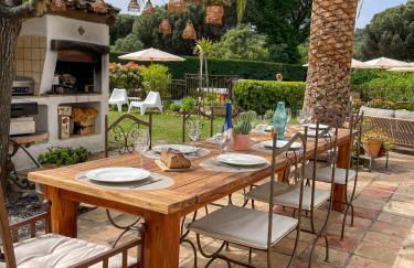 Villa provençale, Golfe Saint Tropez, Climatisée 12 pers, 4 suites, Piscine chauffée, Hammam, Spa, Billard, Pétanque, Wifi professionnel haut débit - Foto 21