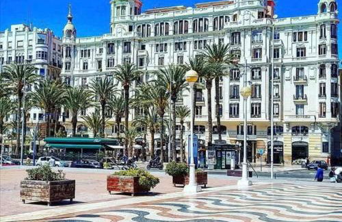 Alicante centre ,Plage et Quartier animé,Wifi ,Climatisation - Photo 16