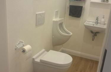 Landhausstübchen 105qm mit Balkon-2 Schlafzimmer-Bad-WC-WiFi-Kaffeemaschine-Waschmaschine-Trockner-Föhn-Handtücher und Bettwäsche-sehr familienfreundlich - Photo 34