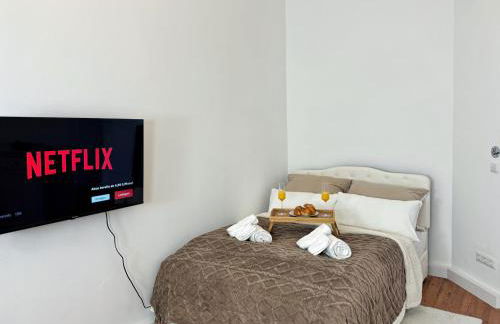 HolidayHome Apartments l Spacious Luxury Apartment in Prenzlauer Berg - Photo 48