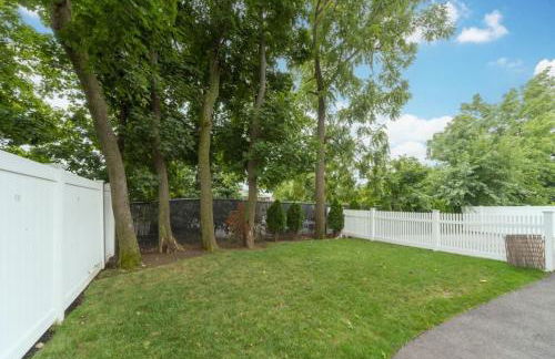 Ultra-Luxurious Home near Boston (Pet-Friendly) - Foto 6