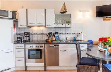 4 Sterne-Terrassen-Fewo "Heimathaven" direkt am Ostseestrand inkl Schwimmbad - Foto 4