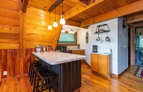 Hot Tub - Haven at the Red - Red River Gorge KY - Foto 17