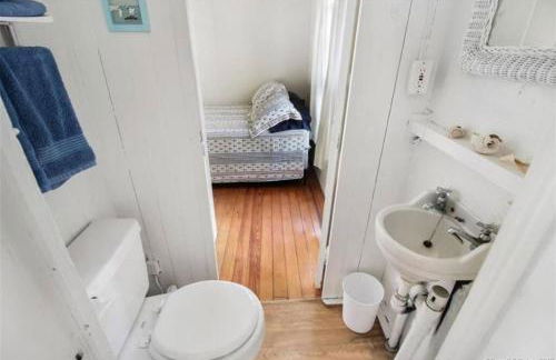 Cozy Beach - Direct Waterfront! - Foto 14