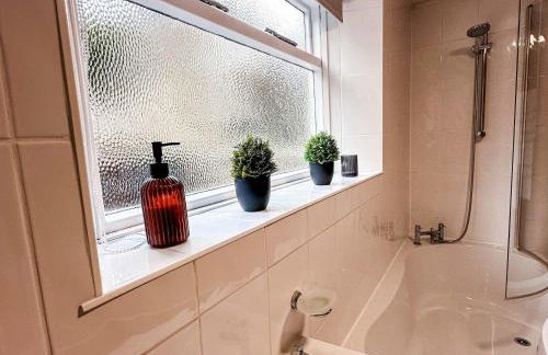 Bourne Cottage, Stylish 3 Bed, Sleeps 7, Pet Friendly, Central Castleton - Foto 16