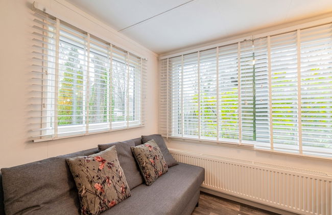 Beautiful Holiday Chalet in Emst With a Private Garden - Photo 11