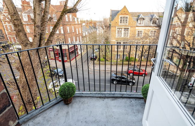 Hampstead Lux Flat-Hosted by Sweetstay - Photo 1