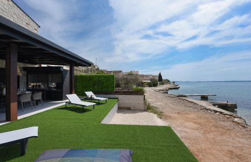 NEW Luxury Feel Good House by the Sea - Foto 42