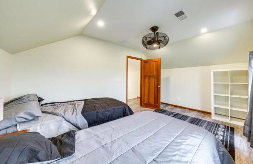 Charming Tonica Farmhouse with Private Yard! - Foto 19