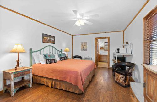 DH RIVER LODGE! Gather your herd here! - Foto 51