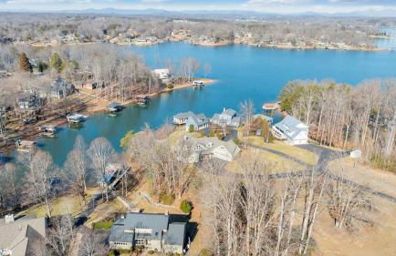 Serenity Shores - Private Lakefront Home with Dock - Foto 42