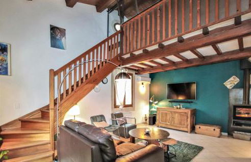 Lovely Home In La Roche St Secret - Photo 3