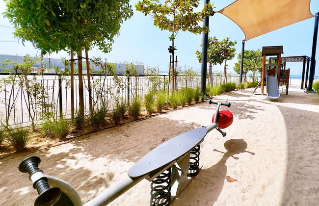 Contemporary La Mer 1BR w Beach Access - Photo 26