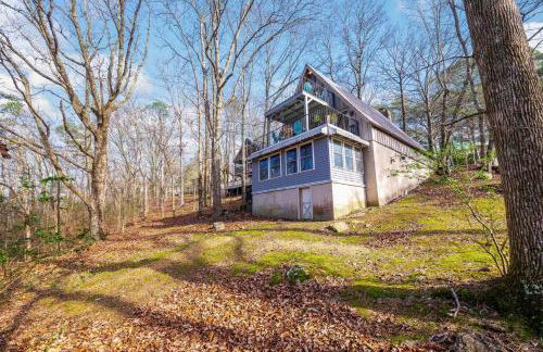 A-Frame with VIEWS - Walk to Downtown and Park - Pets OK - Foto 15