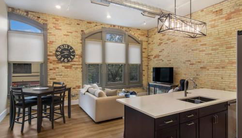 Golden Lofts Unit 4 Downtown Traverse City 2BD 2BA - Foto 3