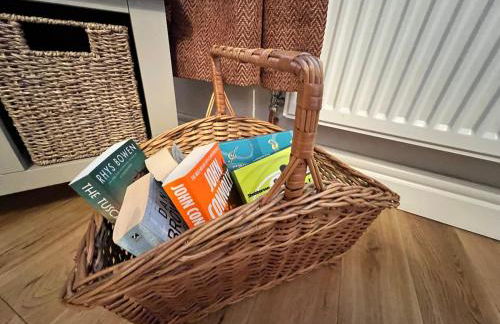 Old Betting Shop for 3 & Furry Friend - Photo 37