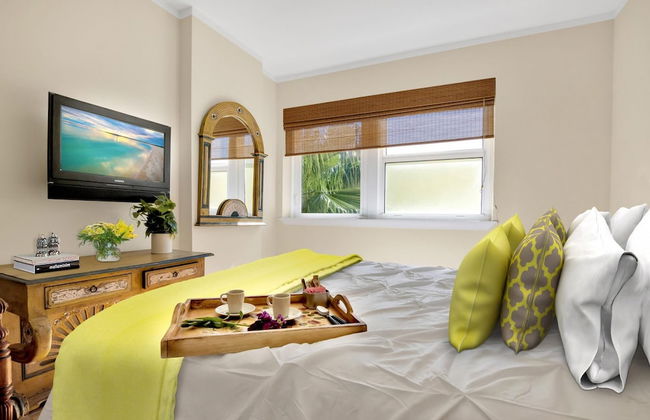 NEW Amazing Large 3BR Direct Oceanfront Penthouse On Ocean Drive - Foto 2