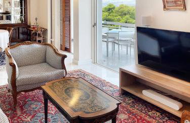 Blue Bay Vouliagmeni Luxury Apartment - Photo 17