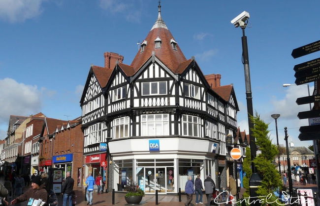 Wrexham Central Stay Apartment Six - Photo 44