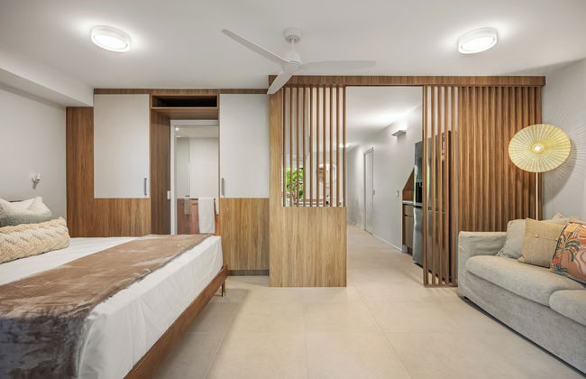 Noosa Outrigger Beach Resort - Photo 75