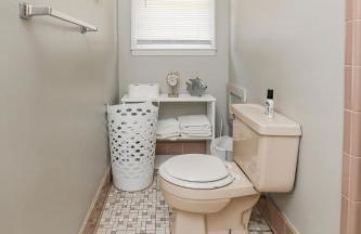 Spacious Home with Waterfront View-Welcome Pets - Foto 12