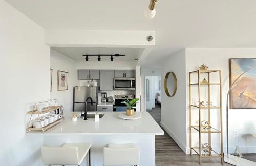 Luxury 2BR - Elevator-Gym-Laundry-10 Min to NYC - Foto 10