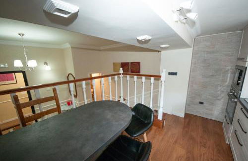 Daniela House 3 - Photo 13